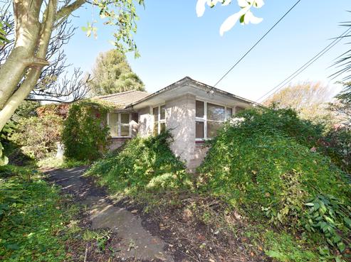126 Avonhead Road, Avonhead
