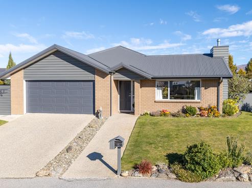 15 Olds Crescent, Cromwell