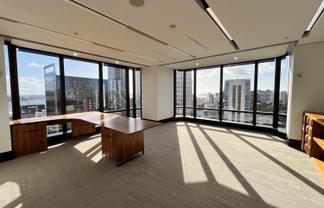 PREMIUM QUEEN STREET OFFICE
