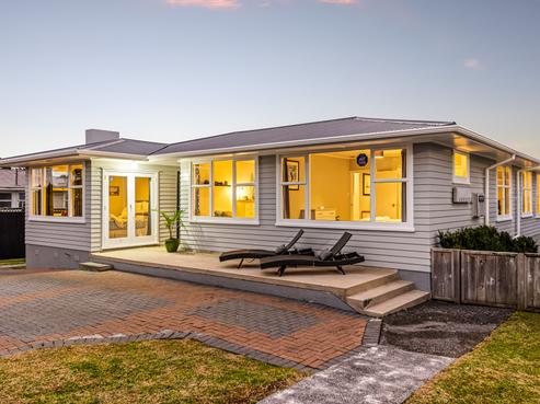 17 Melba Street, Beach Haven