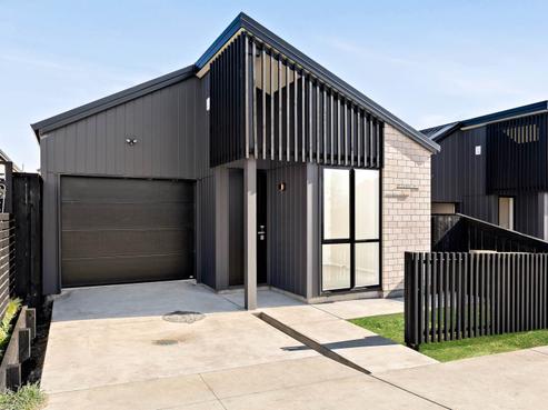 33 Paretao Street, Massey