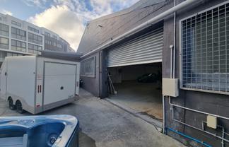 Versatile Warehouse with Office