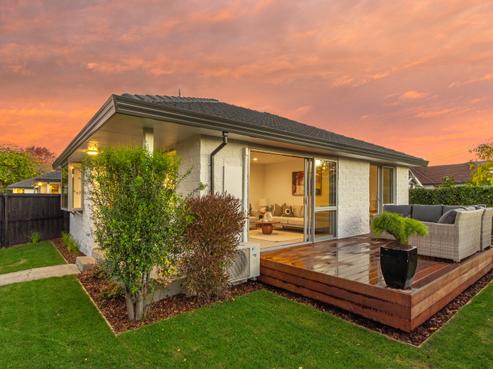 60 Mays Road, Saint Albans