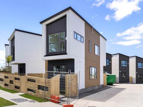 1/155 Te Atatu Road, Te Atatu South