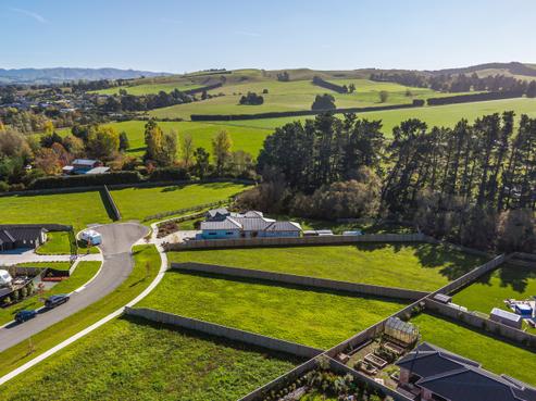 2 Harrier Place, Amberley