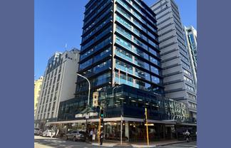 Light-Filled Office in City Chambers Building