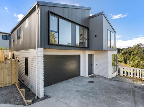 2/32 Caversham Drive, Torbay