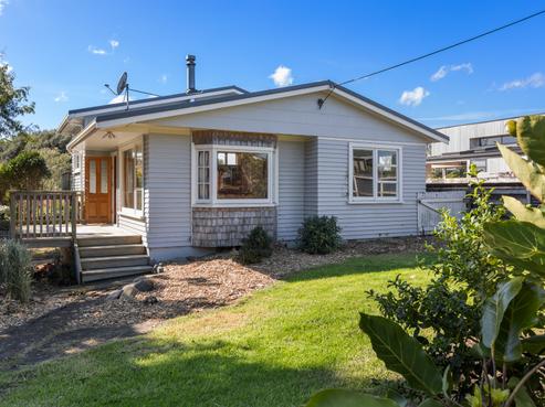 43 Wairau Road, Oakura