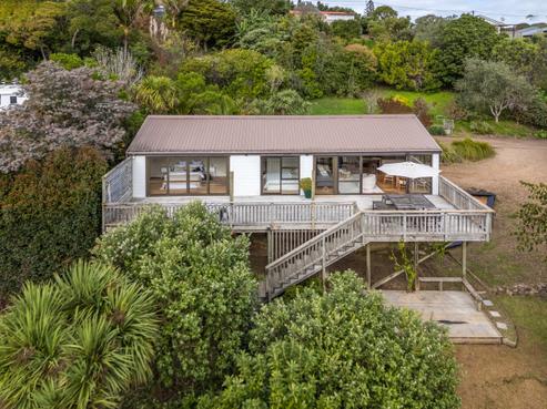 37B Ocean Road, Surfdale