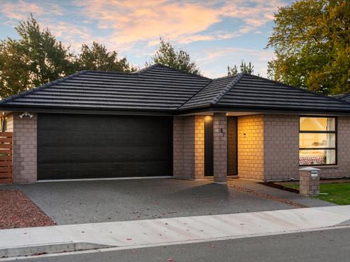 57 Quinn Crescent, Woodend