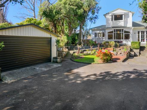 35 Norfolk Street, Belmont