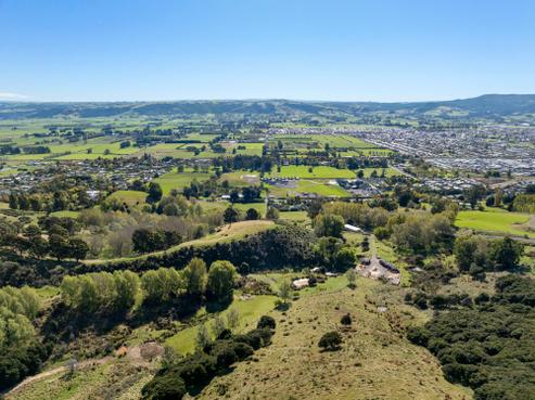 31 Main South Road, East Taieri