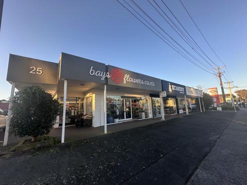2/25 Anzac Road, Browns Bay
