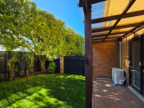 2/4 Charlenne Close, Ranui