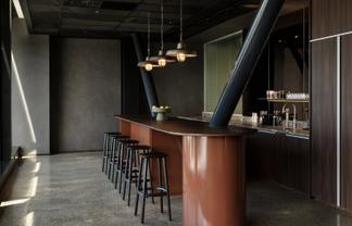 Premium office space by Warren & Mahoney