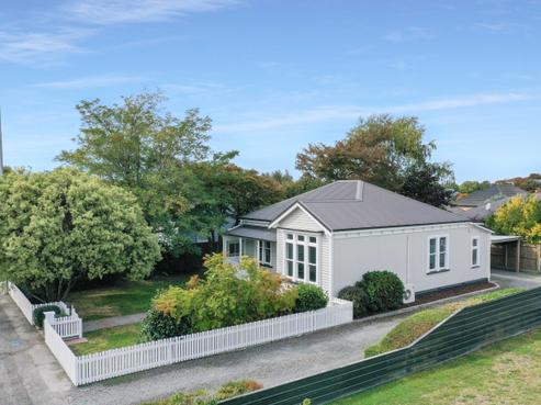 90 Chalmers Avenue, Hampstead