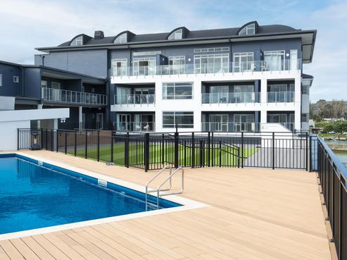 210/4 Reads Quay, Gisborne