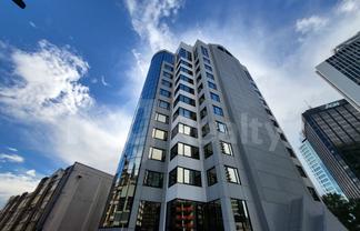 CBD OFFICE WITH IMMACULATE CITY & WATER VIEWS