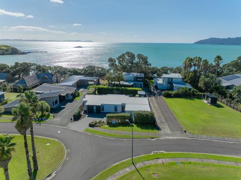 38 Bayside Drive, Coopers Beach