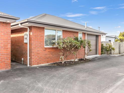 1/98 Derby Street, Westport