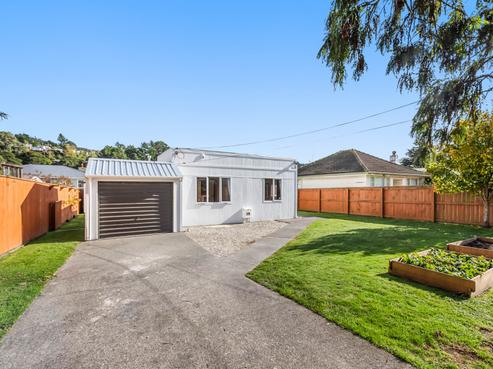 352 Stokes Valley Road, Stokes Valley