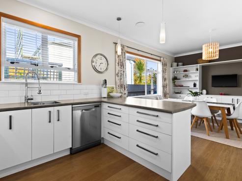 129 Nelson Crescent, Napier South