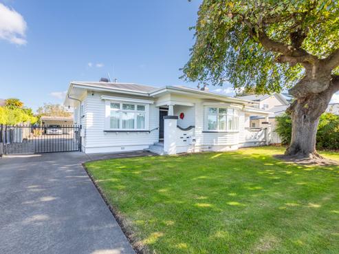 616 Saint Aubyn Street West, Saint Leonards