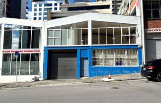 270M² RENOVATED TWO-LEVEL OFFICE FOR LEASE
