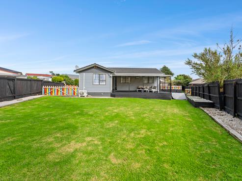 249 Mahia Road, Weymouth