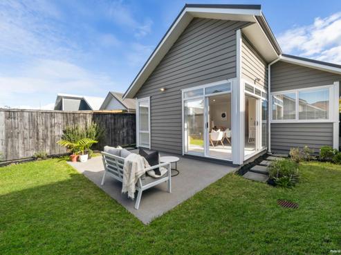 4 Poaka Road, Hobsonville