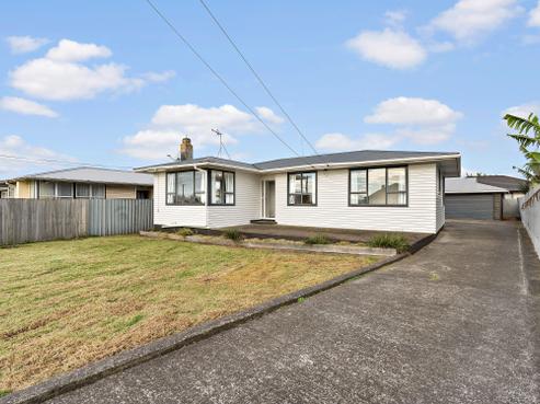 12 Wakelin Road, Mangere East