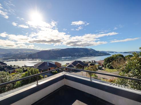 6 Harbour Heights, Waverley
