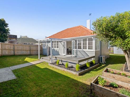 4 Waitaua Street, Papakura