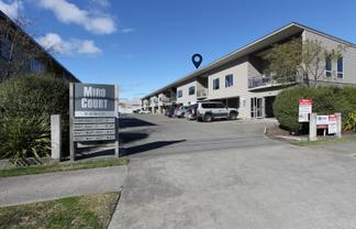 Tradie alert - office and workshop combo for lease