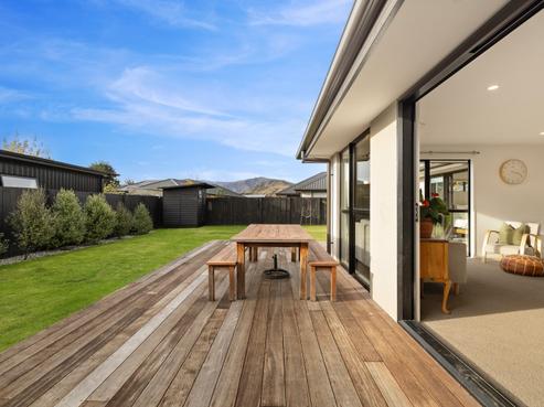 11 Myles Way, Dalefield/Wakatipu Basin