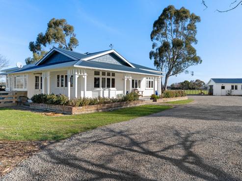 15 Brown Avenue, Carterton