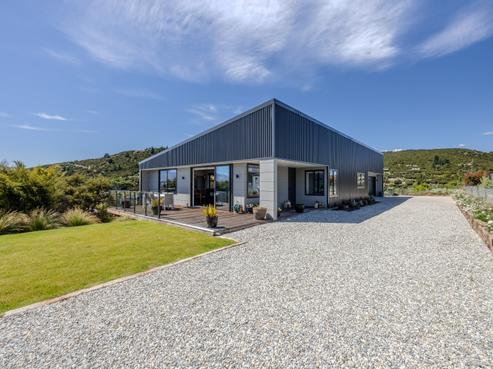 6 Nokomai Street, Wanaka