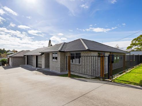 121 Sutherland Road, Brookfield