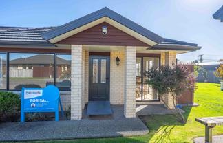 6 Ian Peter Way, Otaki