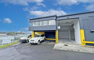 VERSATILE INDUSTRIAL UNIT FOR LEASE
