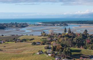 17 Bronte Road East, Tasman