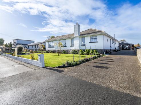 294 Nelson Street, Strathern
