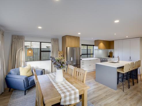 8 Mission Road, Greenmeadows