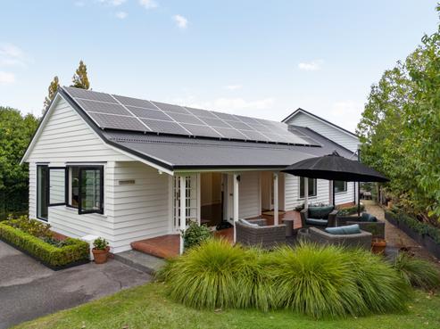 6 Charmaine Crescent, Chartwell
