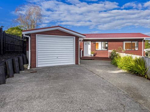 2/17 Greenvalley Rise, Glenfield
