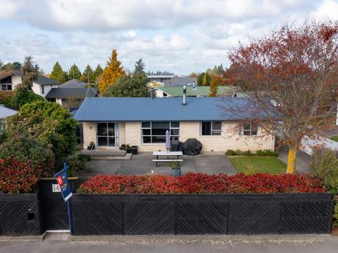 14 Russell Avenue, Allenton