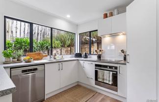 5/35 Highgrove Lane, Totara Vale