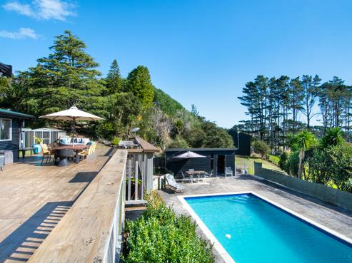 275 Taiapa Road, Muriwai