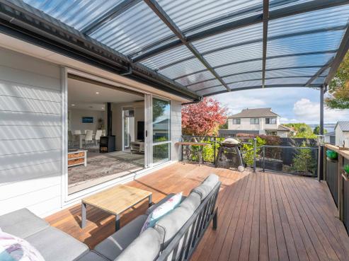 15 Kurupae Road, Hilltop