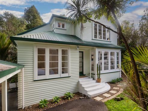 29 Hollywood Avenue, Titirangi